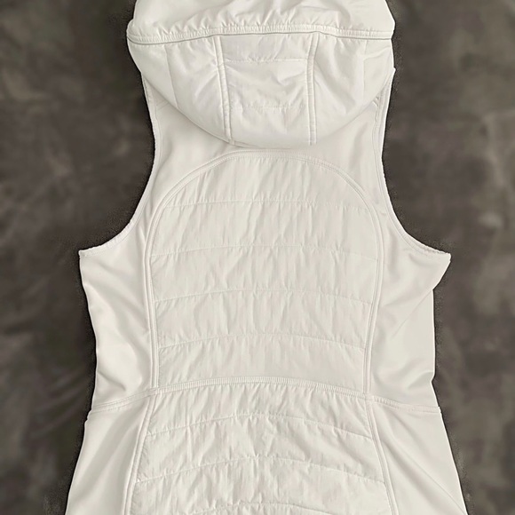 Lululemon White Primaloft Vest w/ Hood Sz 8 - Picture 2 of 6